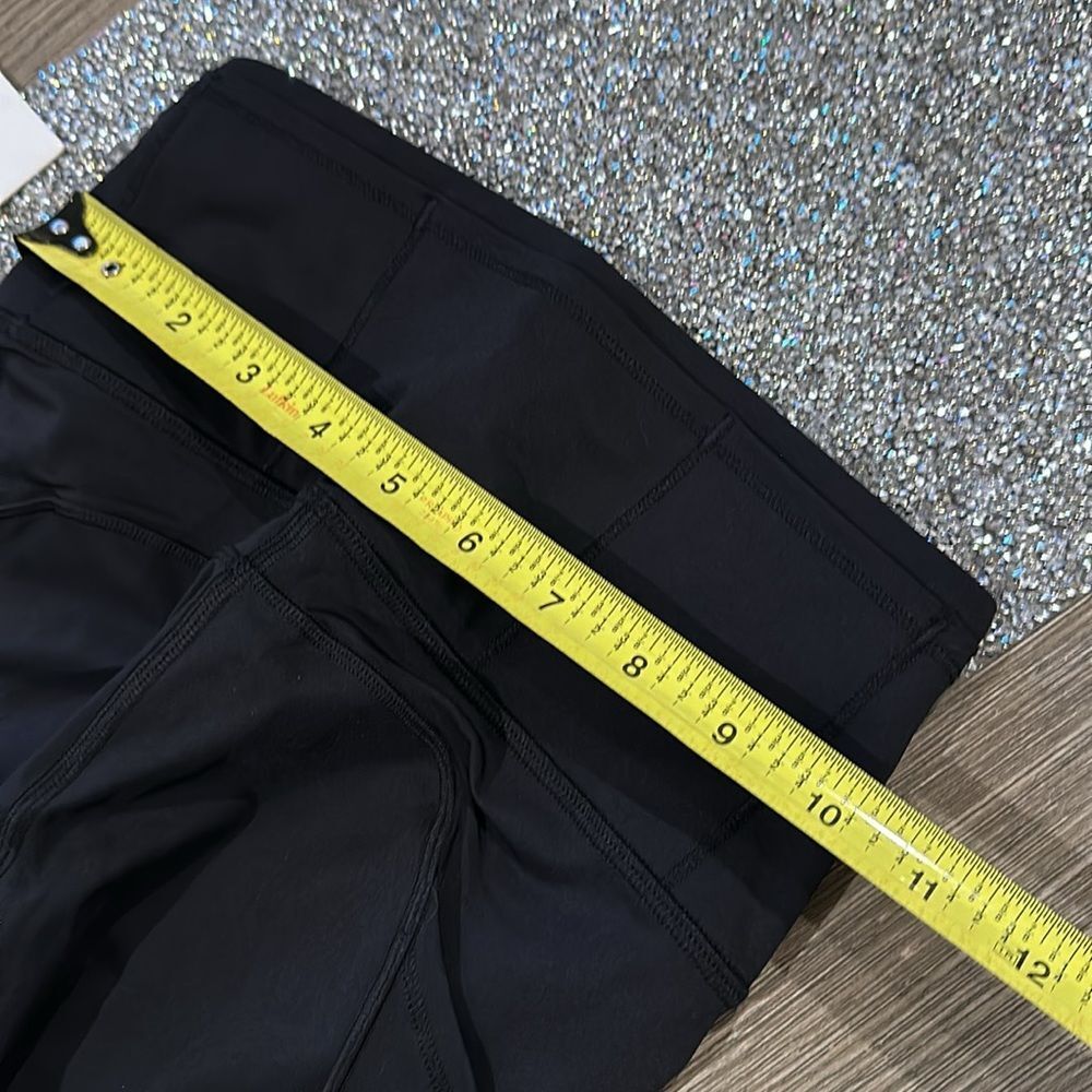 Lululemon Fast & Free 7/8 Tight II Non-Reflective Nulux 25"
Black size 2 NWT - Picture 5 of 5